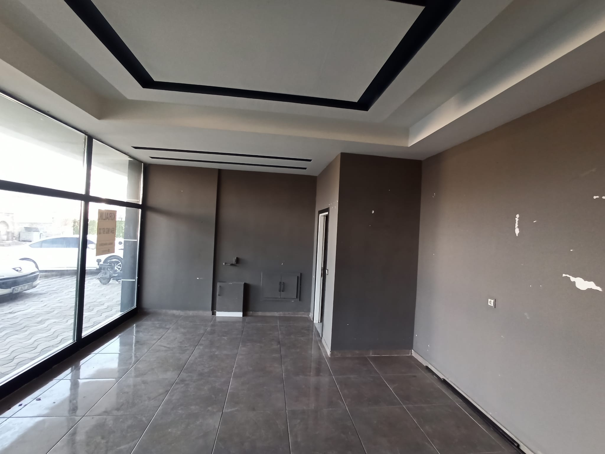 HACI HASANBAŞI CD ÜZERİNDE 30M2 KİRALIK DÜKKAN görsel 3