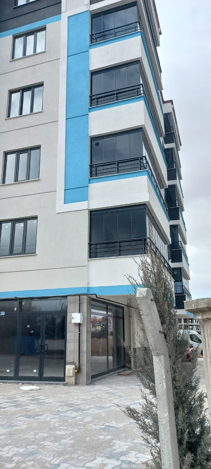 SELİM SULTAN MAH. DE KİRALIK 122 M2 DÜKKAN görsel 3