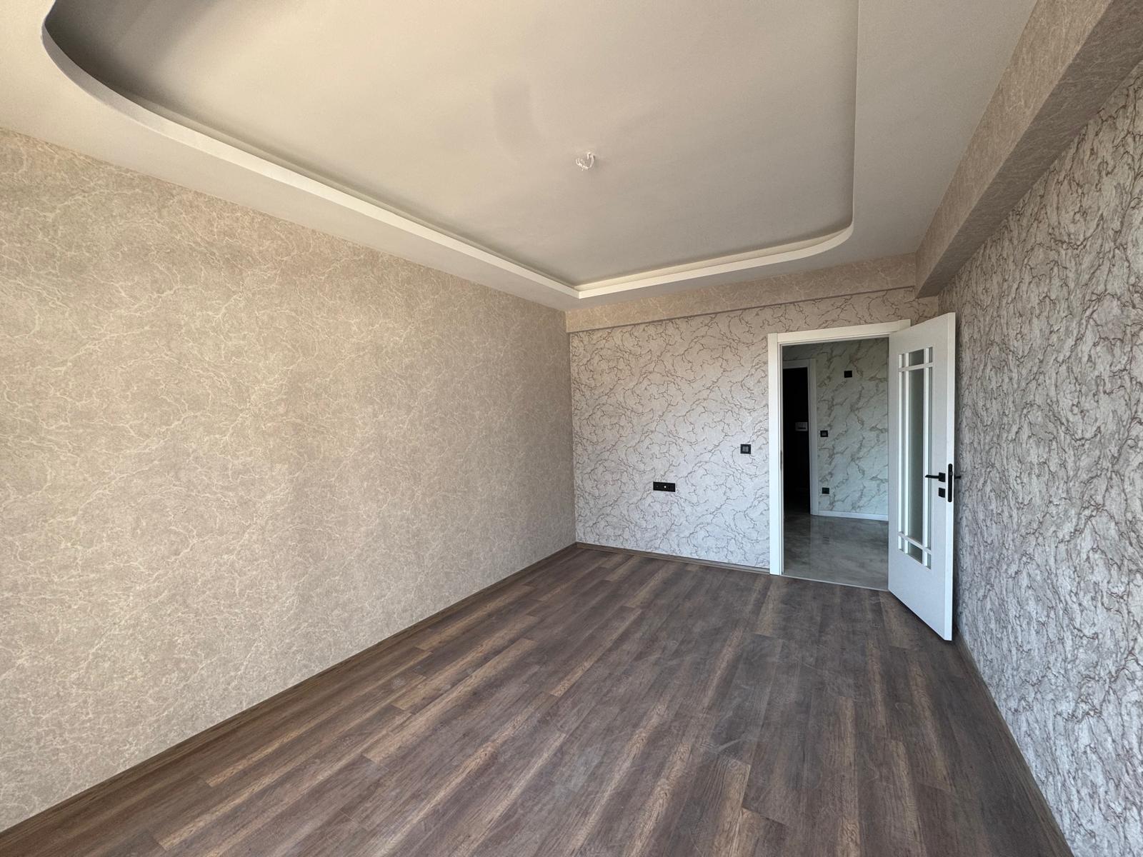 KIRBAŞI CADDESİNDE SIFIR 4+1 SATILIK LÜKS DAİRE görsel 3
